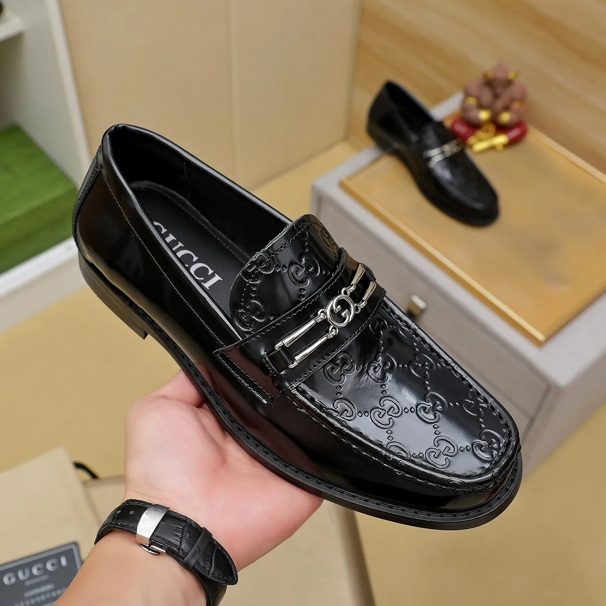Men's men's shoes💰460💰💰Gucci official website men's business formal leather shoes updated💥Hong Kong counters synchronize new styles💥completely one-to-one replica shipment👍zero gap in counter quality 0⃣️made of imported cowhide on the outside+water-dyed🐂leather lining, color optional! Matching code 38-45